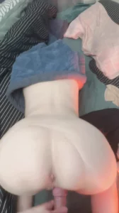 内射丝袜肥臀20岁女大-2