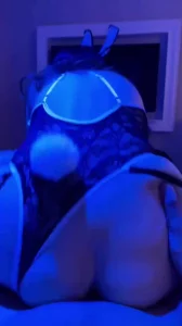 韩国《漂亮的女邻居3》